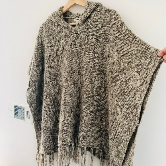 NWOT, Garage Hooded Knit Poncho Size S - Picture 7 of 17